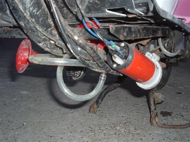 Gilera stalker solgt - kompreserhorn :) heh men det er meget mudret til  billede 8