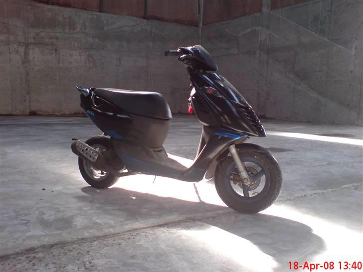 Aprilia Sonic GP - 18/4/08 Så blev den samlet og køreklar igen efter mit mindre uheld / styrt ;) billede 1