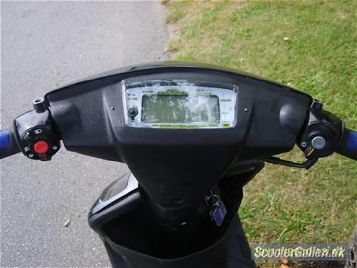 Yamaha Jog *solgt* billede 4