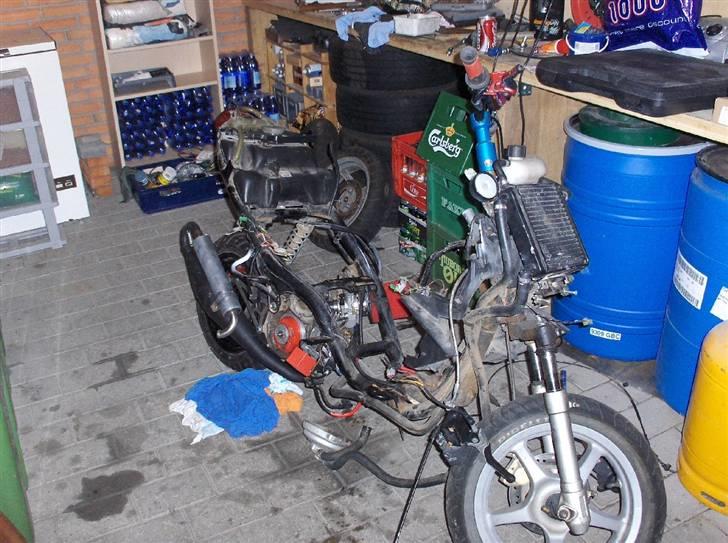 Yamaha Aerox | Solgt - 12-2/08 : Fik smidt motor på billede 8