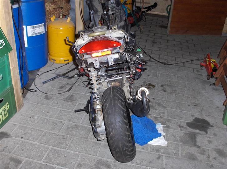 Yamaha Aerox | Solgt - 12-2/08 : Fik smidt motor på billede 9