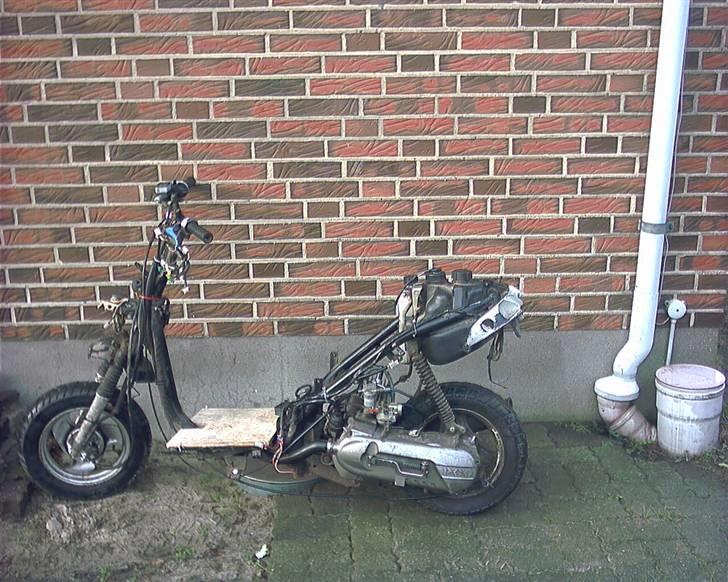 PGO comet <SOLGT> - nyt.! har lige lånt forhjulet fra min jog..  billede 2