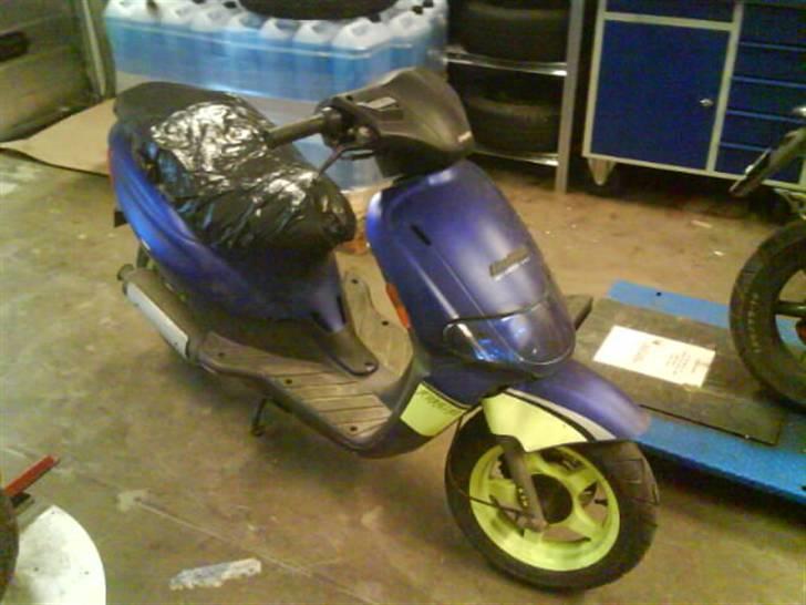 Derbi Atlantis Racer (SOLGT) billede 3