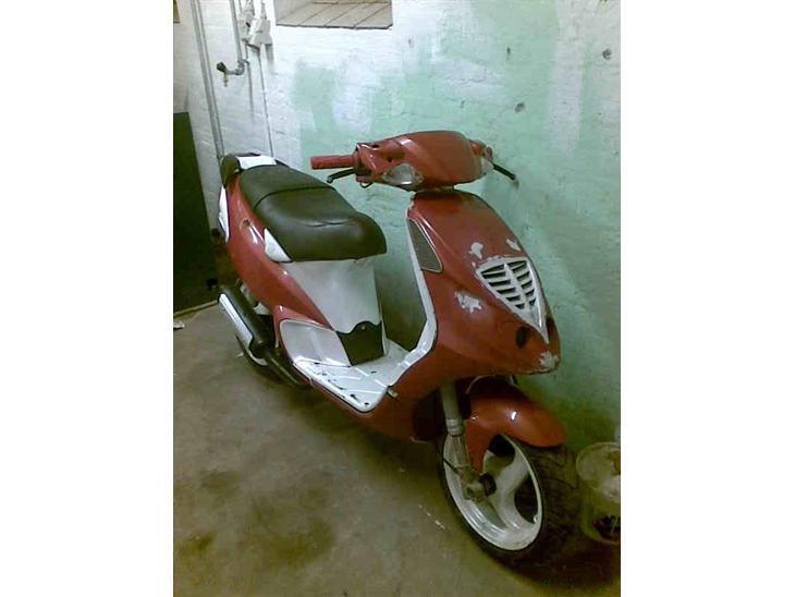 {{currentPhoto.altText}} billede {{currentPhoto.number}}