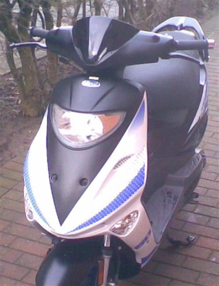 Adly Thunder billede 2