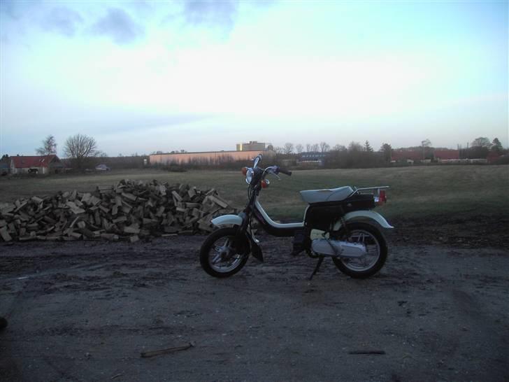 Suzuki FZ50    solgt billede 2