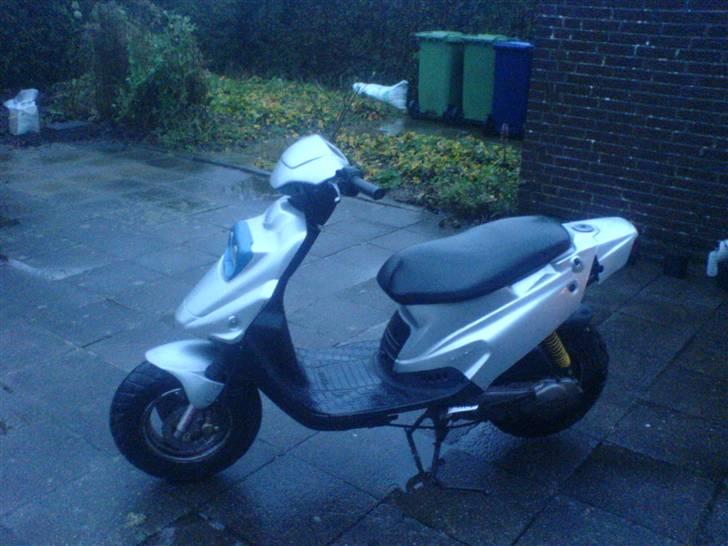 PGO hot 50 SOLGT billede 3