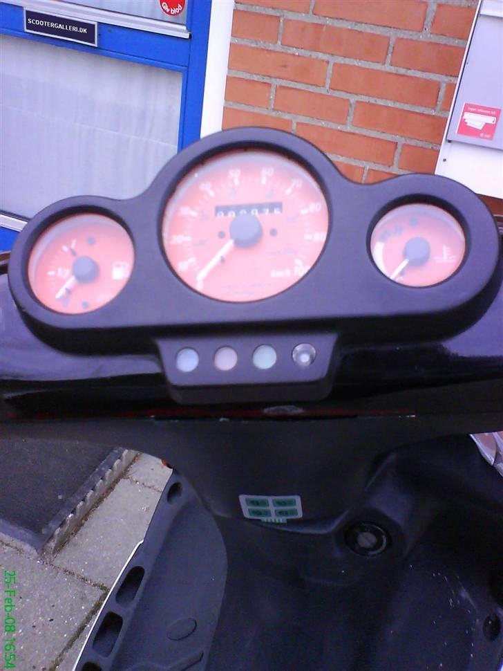 Peugeot SpeedFight 2 (SOLGT) - Speedometeret billede 2