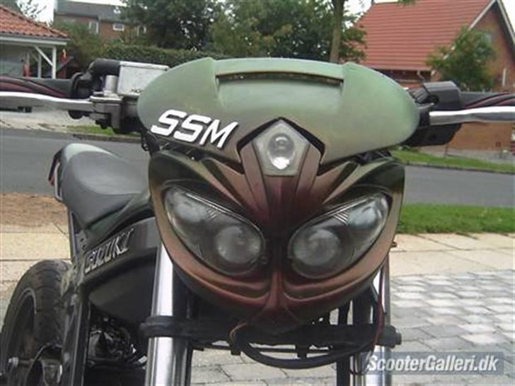 Suzuki street billede 1