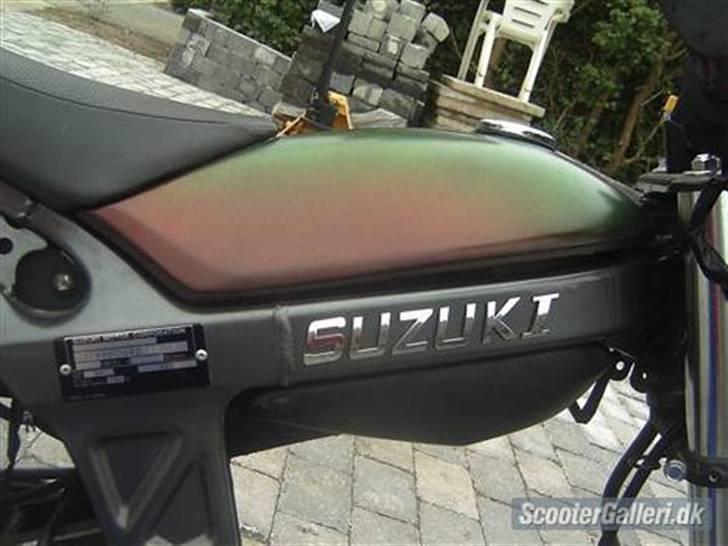 Suzuki street billede 4