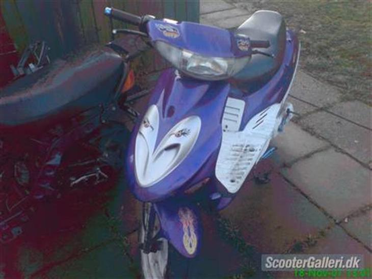 {{currentPhoto.altText}} billede {{currentPhoto.number}}