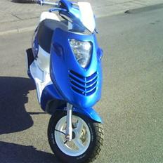 Aprilia Sonic (Solgt)