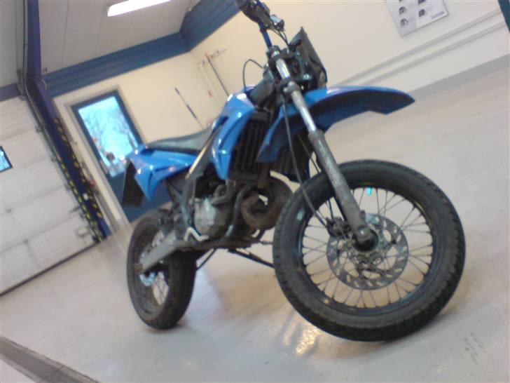 Derbi Senda før - ved maler billede 1