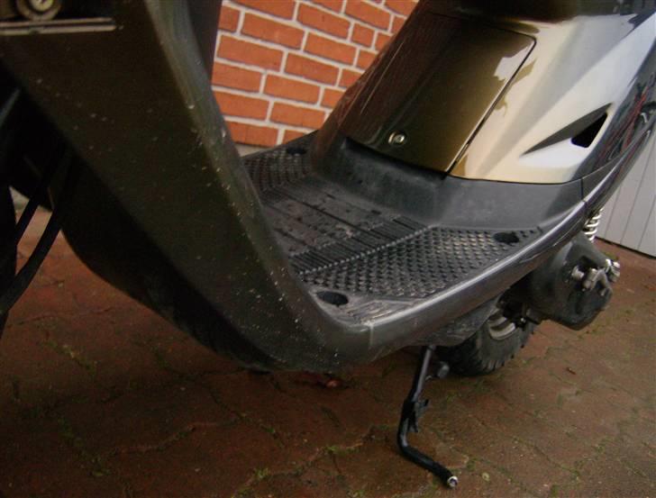 Yamaha jog fs "Tøsen"  STJÅLET billede 7