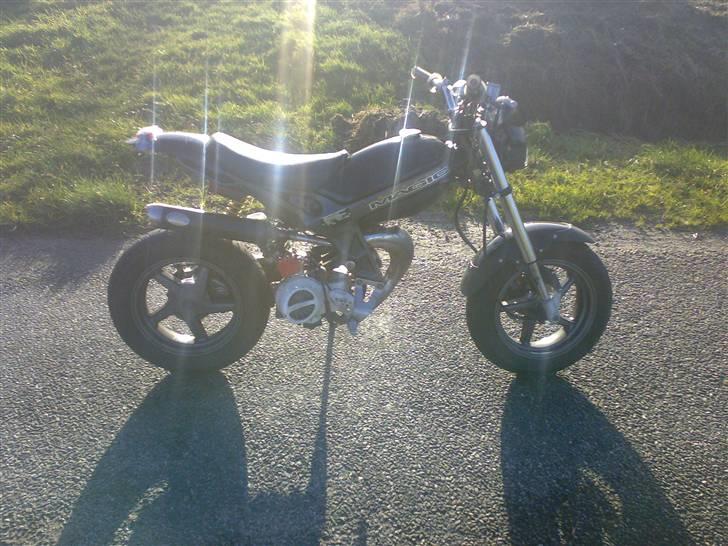 Suzuki Street Magic byttet billede 4