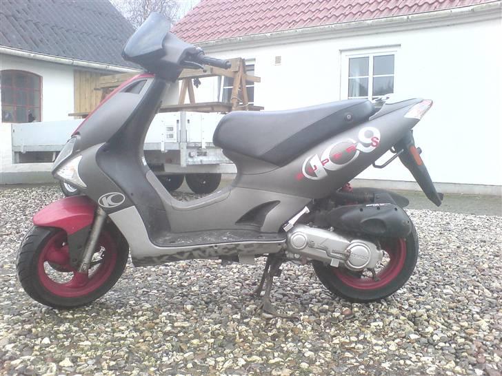 Kymco super 9 solgt billede 1