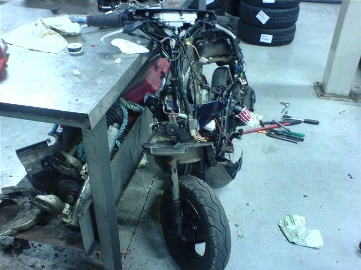 Yamaha Jog *solgt* billede 9