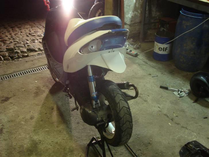 Gilera stalker byttet  billede 5