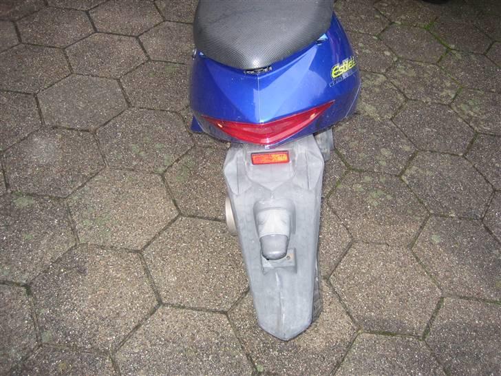 Suzuki estilete TIL SALG billede 5