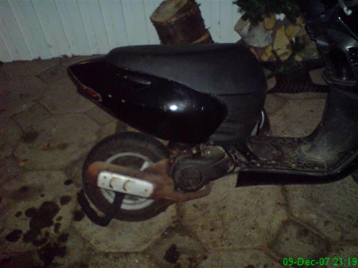 Aprilia sonic SOLGT billede 2