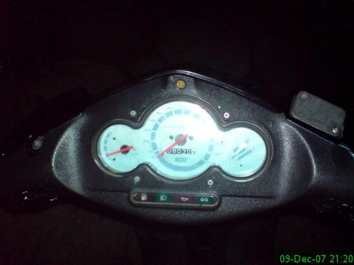 Aprilia sonic SOLGT billede 6