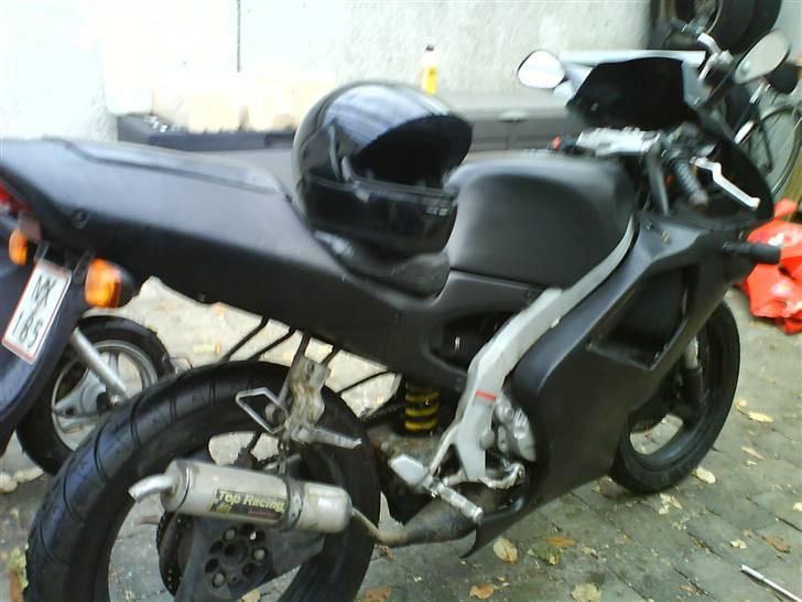Aprilia RS50 *SOLGT* billede 3