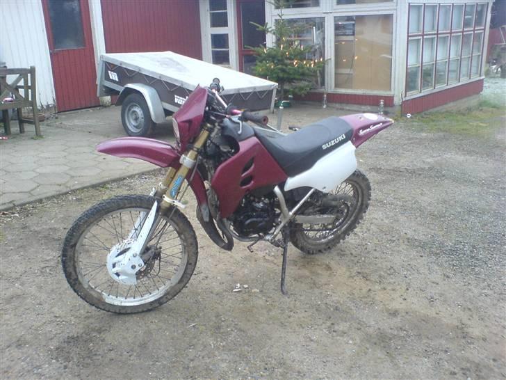 Suzuki RMX [ SOLGT ] - NYE BILLEDER billede 1