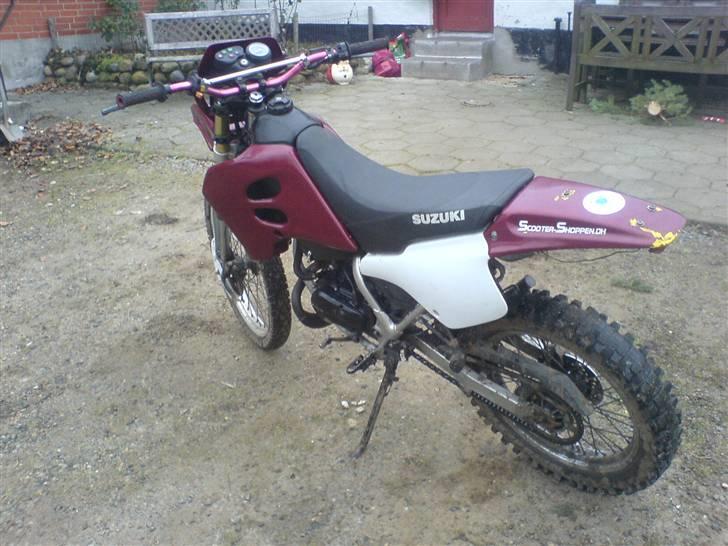 Suzuki RMX [ SOLGT ] billede 7
