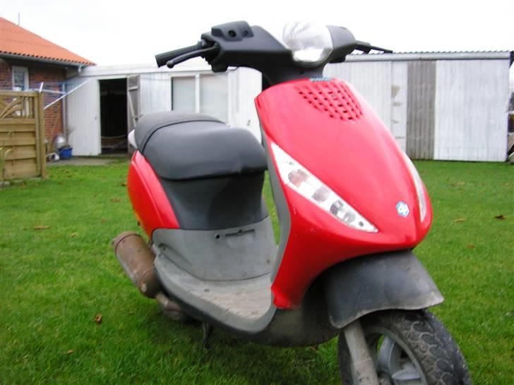 Piaggio new zip SOLGT billede 7