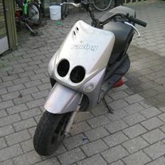 Yamaha neos SOLGT
