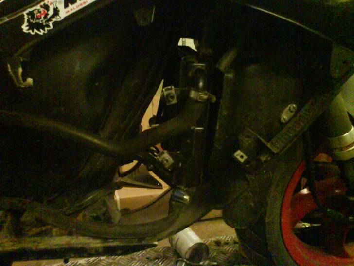 Gilera runner lc dd. byttet - køler samlet og slanger  billede 12