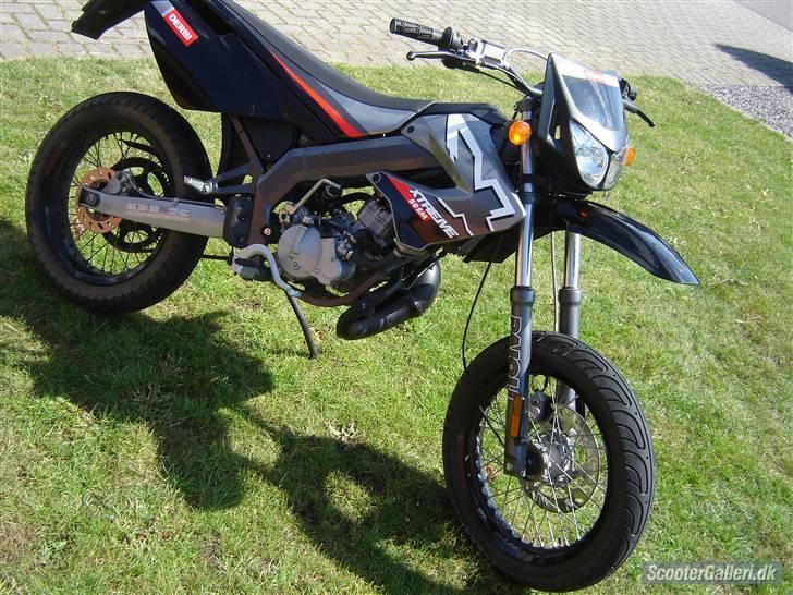 Derbi          Senda SM X-treme billede 13