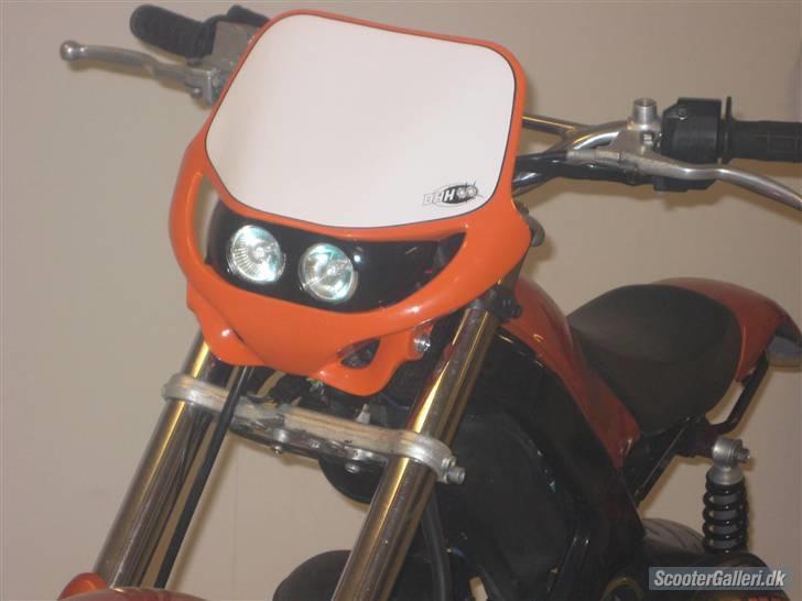 Suzuki Street Magic '>'SOLGT''< billede 3