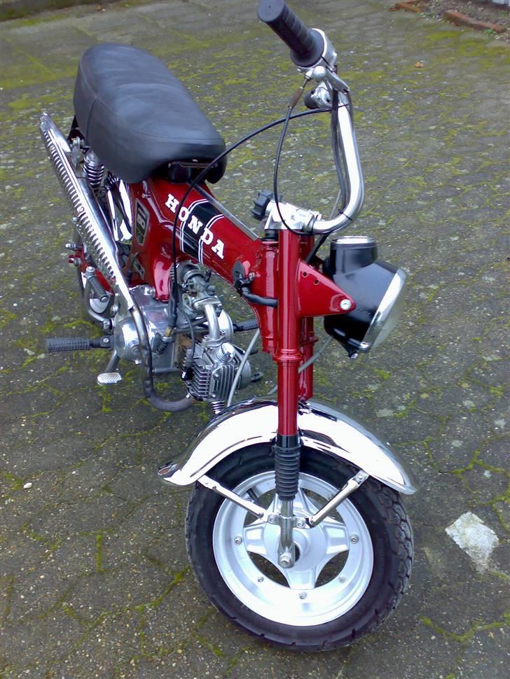 Honda dax soldt billede 2