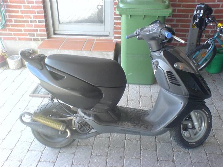 Aprilia Sonic (Byttet for 4 gear) billede 1
