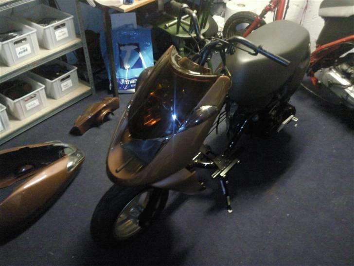 Aprilia Sonic - Projekt - SOLGT - for fælgen monteret- set fra venstre side billede 17