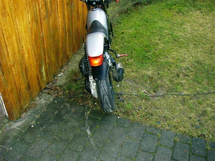 Suzuki street magic byttet jog r billede 7