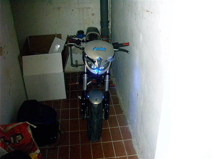 Suzuki street magic byttet jog r billede 9