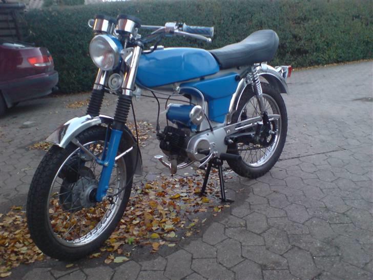 Yamaha solgt / farvet sort billede 17