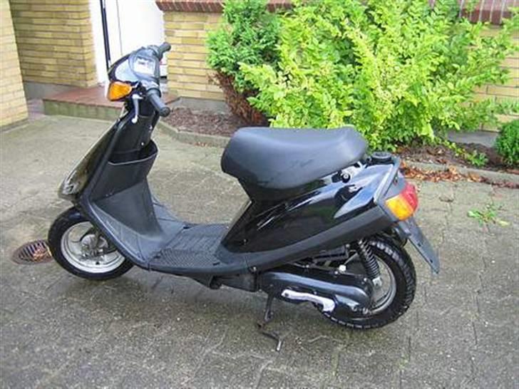 Yamaha jog fs !!!SOLGT!!! - gammelt billede. fra før jeg fik den. billede 2