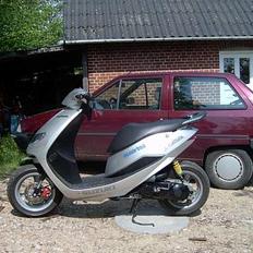 Suzuki Estilete (SOLGT)