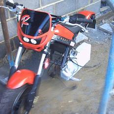 Suzuki *Aerox* street magic tr50