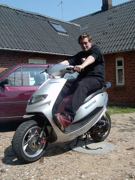 Suzuki Estilete (SOLGT) billede 5