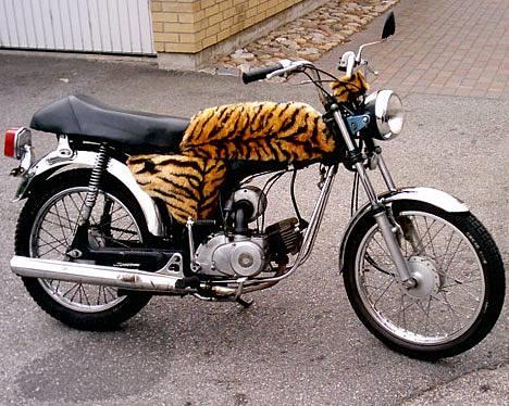 Suzuki K50 - Early picture of the moped billede 1