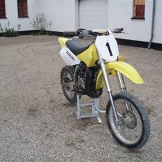 Suzuki RM 85 lav -SOLGT-