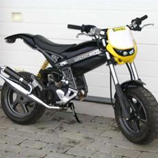 Suzuki Street Magic - Solgt