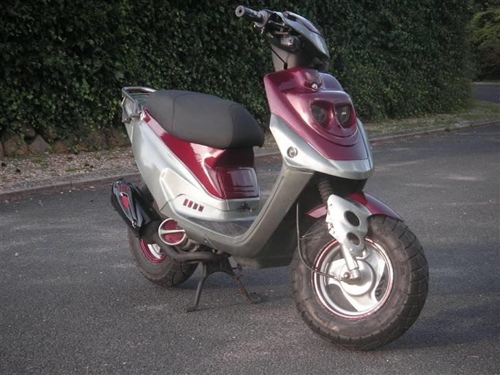 PGO Hot 50 billede 1