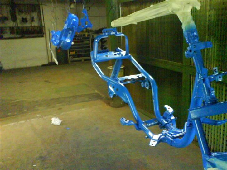 Yamaha jog as Solgt  - havde lige noget maling til og stå og så skulle det jo lige prøves :) billede 12