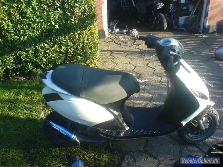 Piaggio new zip byttet billede 2