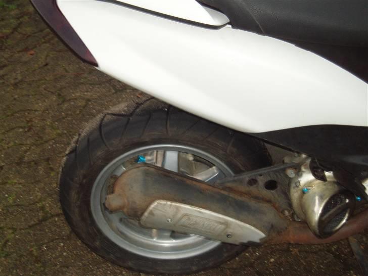 Yamaha Jog R (SOLGT) - Udstødning, og Siden, dælme ren :D billede 12